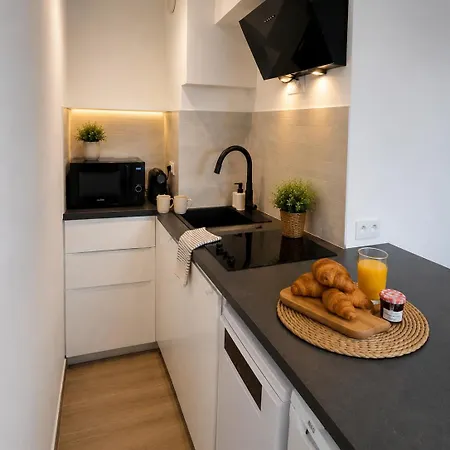 T2 Terrasse Jardin Proche Port Santa Lucia Διαμέρισμα *
